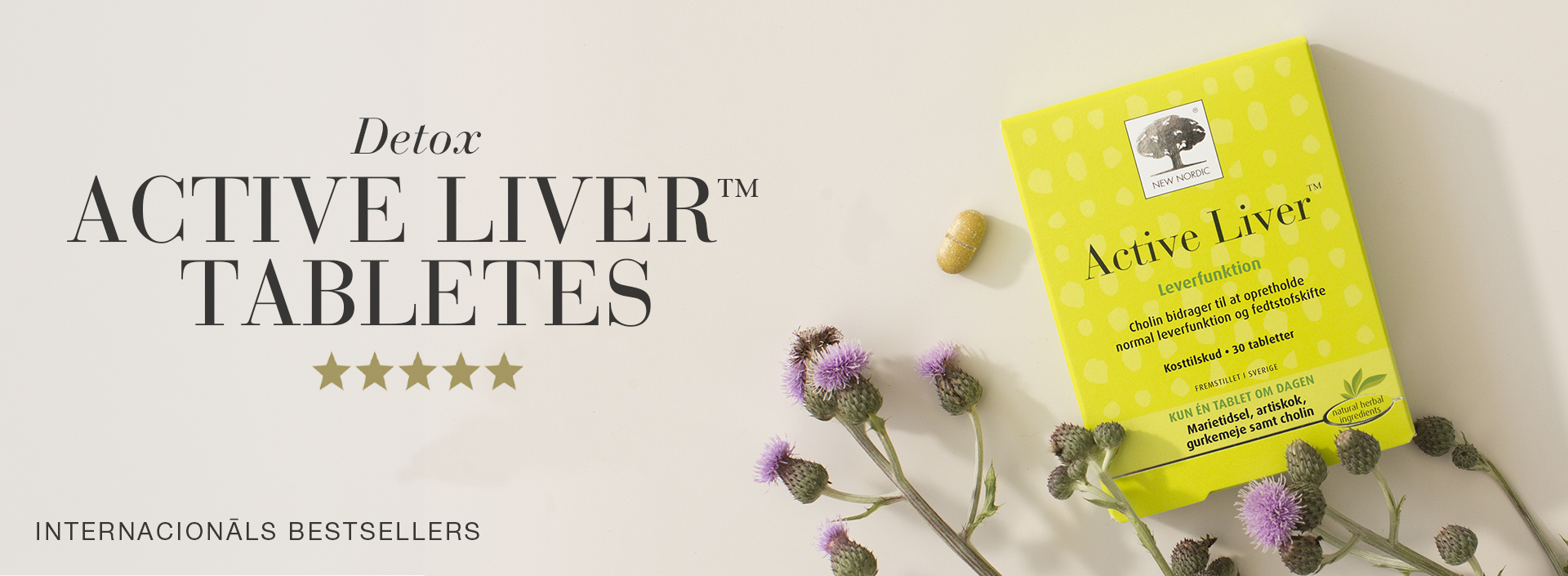Active Liver tablešu iepakojums ar tabletēm uz gaiša fona