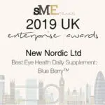 Apbalvojuma nozīmīte, kas apliecina „Enterprise Awards 2019“ atzinību kategorijā „Labākais ikdienas uztura bagātinātājs acu veselībai“ par produktu „Blue Berry™“.