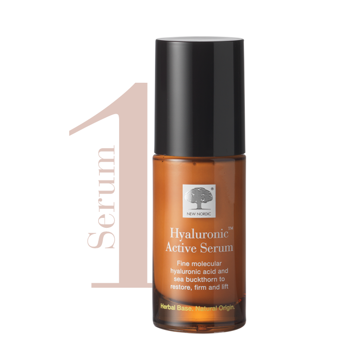 1. solis: „Hyaluronic Active™“ acu krēms ir norādīts kā pirmais solis ādas kopšanas rutīnā.