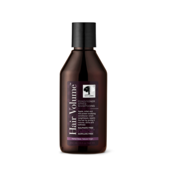 „New Nordic Hair Volume™“ kondicionieris ar ābolu ekstraktu, soru un rīsu proteīniem atjauno un baro matus, piešķirot tiem apjomu, spīdumu un maigumu. Produkta attēls.