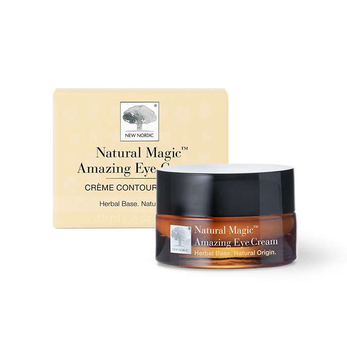Natural Magic: Kā es uzveicu taukainu ādu un smalkās krunciņas 6 „New Nordic Natural Magic™“ brīnišķīgais acu krēms nostiprina un padara elastīgāku acu zonu, vienlaikus mitrinot un aizsargājot ādu ar hialuronskābi, smiltsērkšķu, saulespuķu eļļu, E vitamīnu un granātābolu.